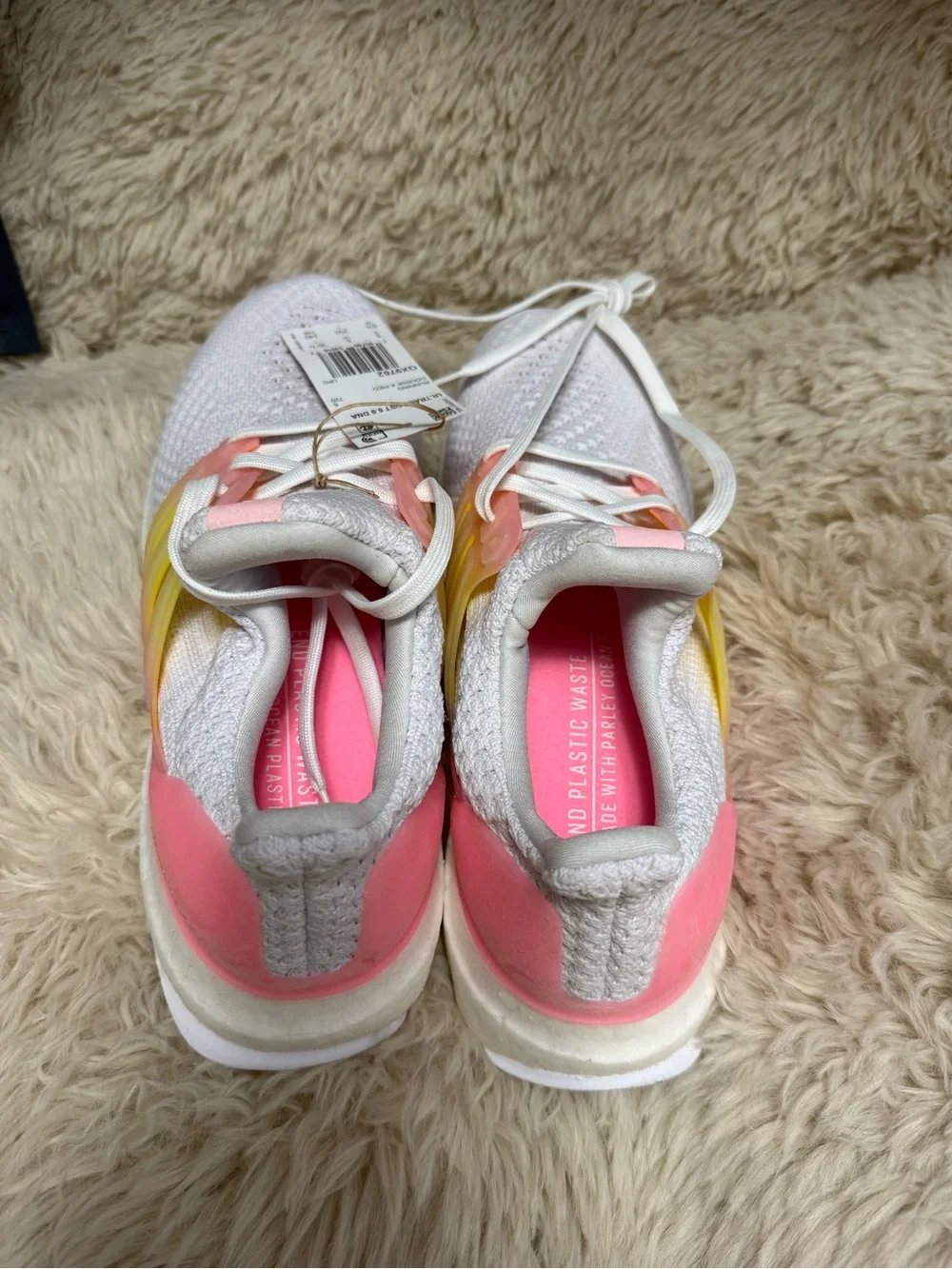 NWT size 8 adidas Women White Sneakers pink lemonade
